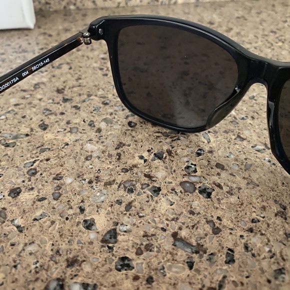 Gucci Sunglasses - Picture 4 of 7